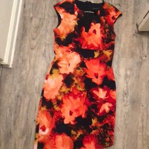 En focus flower dress